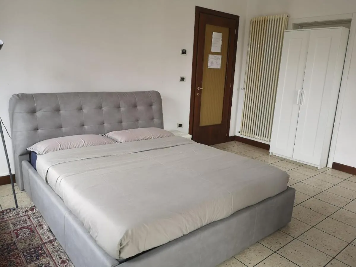 New Life Bed & Breakfast Mestre 3*,  Italy