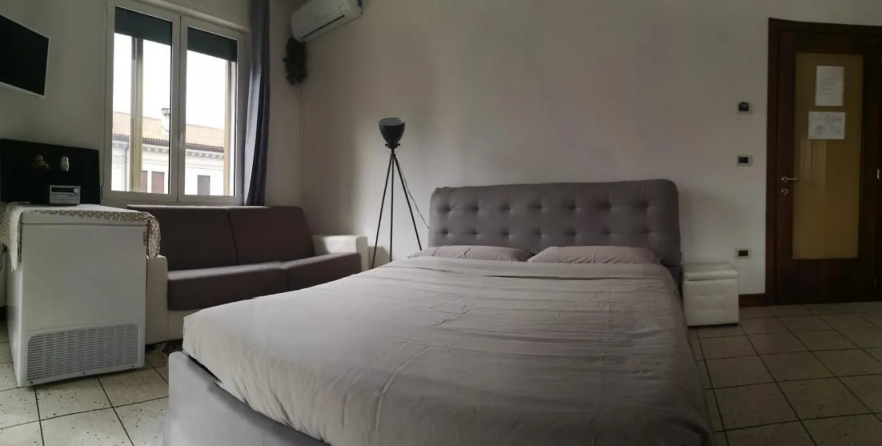 New Life Bed & Breakfast Mestre